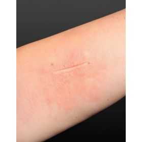 Cire pour créer une fausse cicatrice